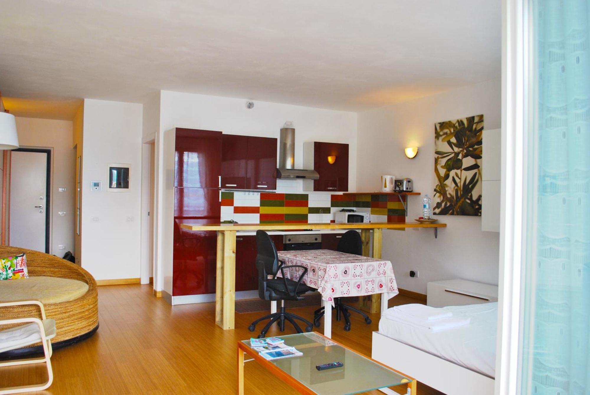 Studio Apartment Open Space With Terrace Argegno Eksteriør billede